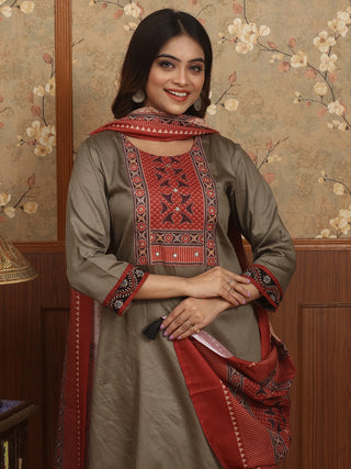 RUST RAAGA – Grey Jam Satin Designer Kurta Set with Ajrakh-Inspired Print, Kantha & Mirror Detailing