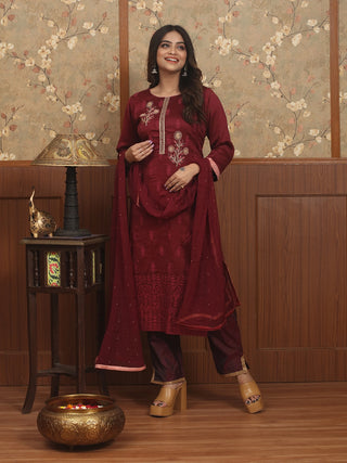 Rang Mahal – Chanderi Silk Aari Embroidered Kurta Set
