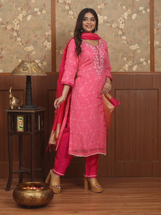 Rani Viraasat – Aari Embroidered Georgette Kurta Set