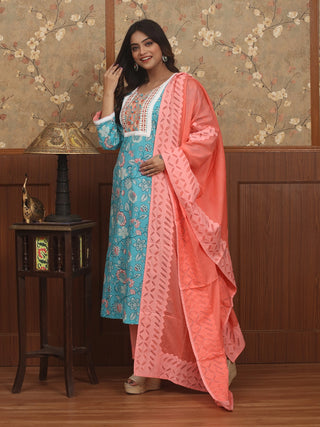 Meghdoot Turquoise – Turquoise Bloom Sanganeri Cotton Kurta Pant Set with Mul Cotton Dupatta