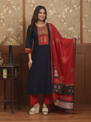 NEEL RAAGINI – Navy Lawn Cotton Designer Kurta Set with Kalamkari Yoke & Gamthi Mirror Patchwork