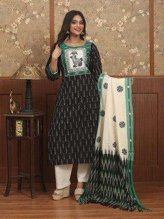 EMERALD KATHA – Noir & Emerald Double Ikkat Ensemble with Madhubani Accents