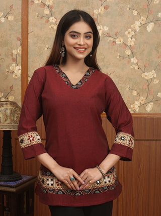 ANDHRA VARNIKA – Madder Maroon Handloom Cotton Top with Embroidered Borders