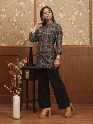 NOIR AJRAKH – Black Natural Dye Cambric Cotton Top