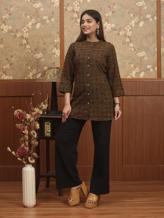 ARANYA RAGA – Olive Ajrakh Cambric Cotton Top