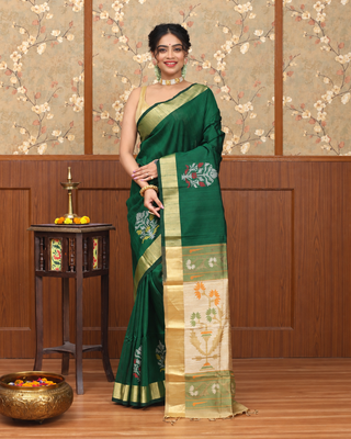Title: Emerald Green Pure Kanchipuram Soft Silk Saree with Golden Zari Borders and Floral Woven Pallu