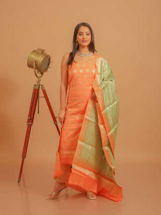 Peach Banarasi Chiniya Silk Kurta with Pistachio Dupatta And Lower