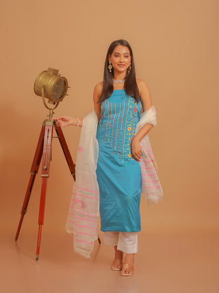 Turquoise Blue Bangalore Silk Kurta Set with Hand Aari Embroidery and Manipuri Silk Innaphi