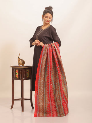 Vermilion Red & Earthy Beige Tie-Dye Tussar Silk Dupatta with Kantha Work