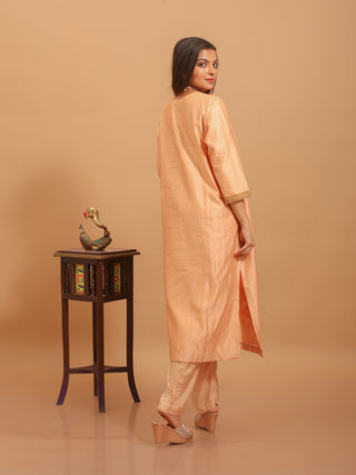 Peach Muslin Kurta Set with Hand Zardozi Embroidery and Chiffon Dupatta