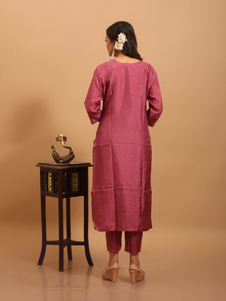 Wine Pink Dola Silk Kurta Set with Hand Aari Embroidery & Banarasi Dupatta