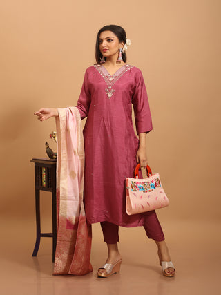 Wine Pink Dola Silk Kurta Set with Hand Aari Embroidery & Banarasi Dupatta