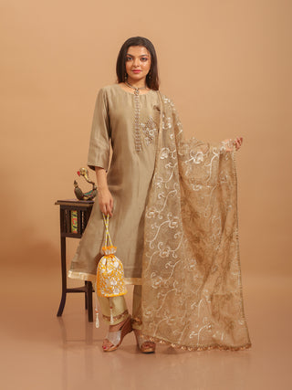 Peanut Brown Muslin Kurta Set with Side-Embroidered Yoke & Organza Dupatta