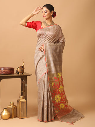 Light Grey Pure Matka Silk Saree With Red Muslin Pallu Woven With Floral Jaal