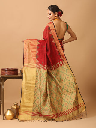 Red Bengal Handloom Cotton Silk Saree With Temple Border And Golden Jamdani Pallu