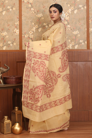 Beige Bengal Tant Cotton Saree With Maroon Kantha Embroidery