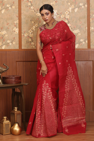 Red Cotton Saree With Off White Kantha Embroidery