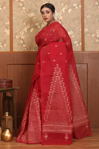 Red Cotton Saree With Off White Kantha Embroidery