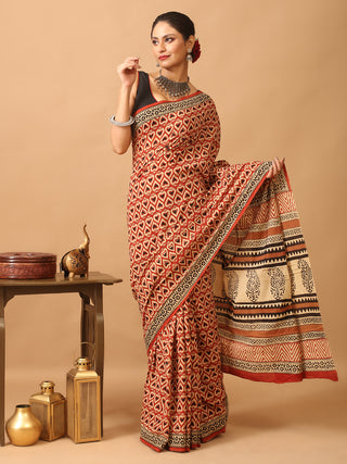 Beige Colour Pure Jaipur Mul Cotton Saree With Bagru Print
