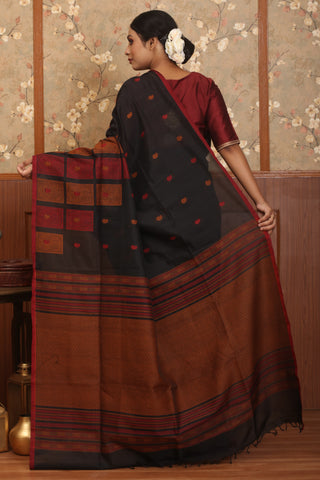Exquisite Black & Maroon Kanchipuram Silk Cotton Handloom Saree