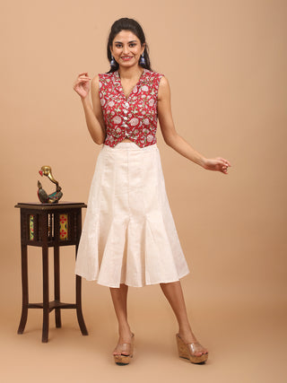 Red Pure Sanganeri Cotton Sleeveless Cropped Buttoned Top